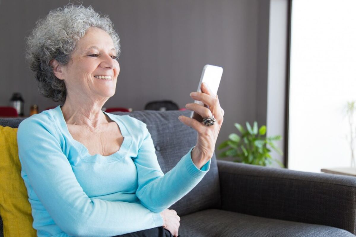 Tecnologia para Idosos. Imagem: Freepik