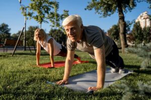 Siga Essas Rotinas de Exercícios Que Fortalecem o Corpo e Promovem o Bem-Estar na Maturidade!