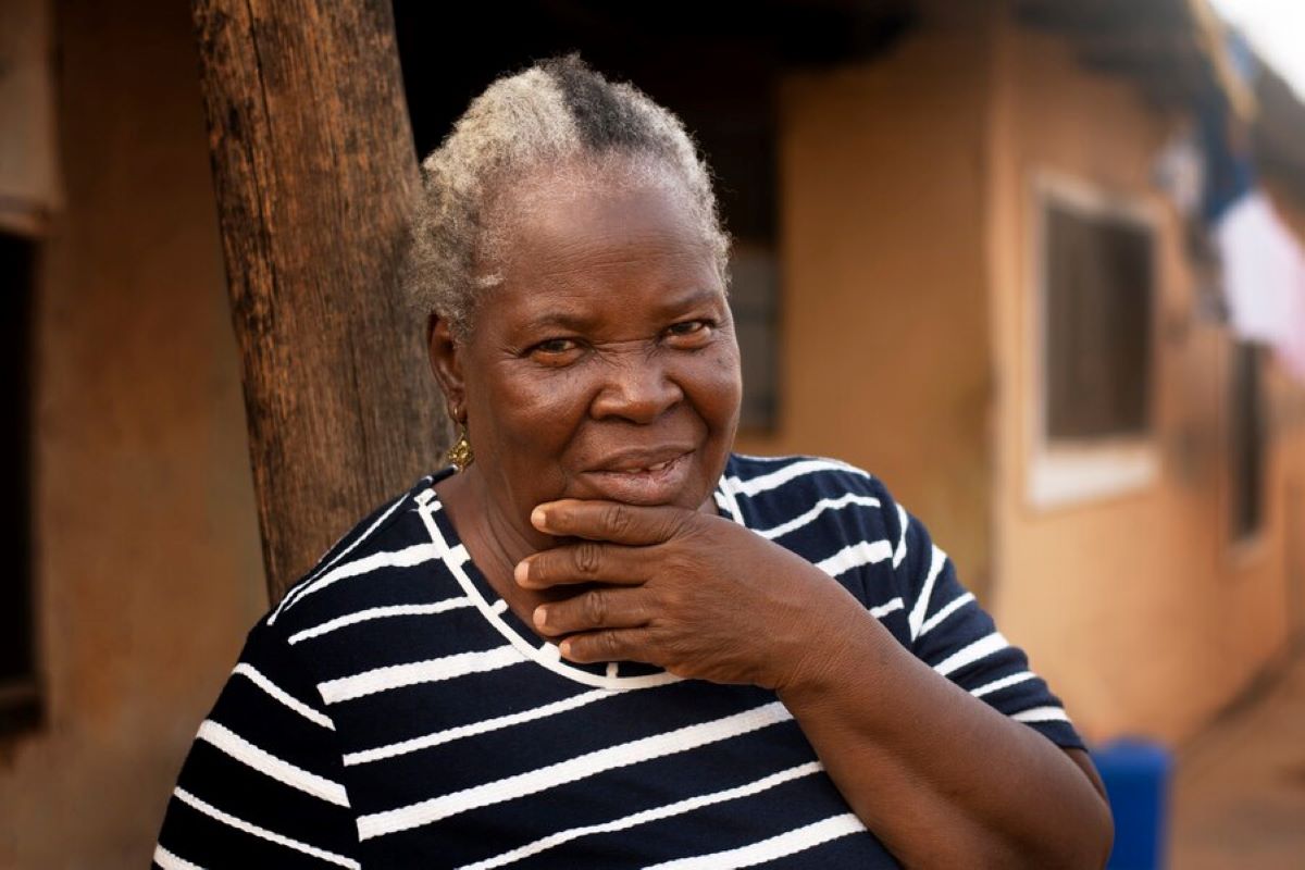 Sou idoso(a) preciso atualizar meu cadastro no Bolsa Família Imagem Freepik