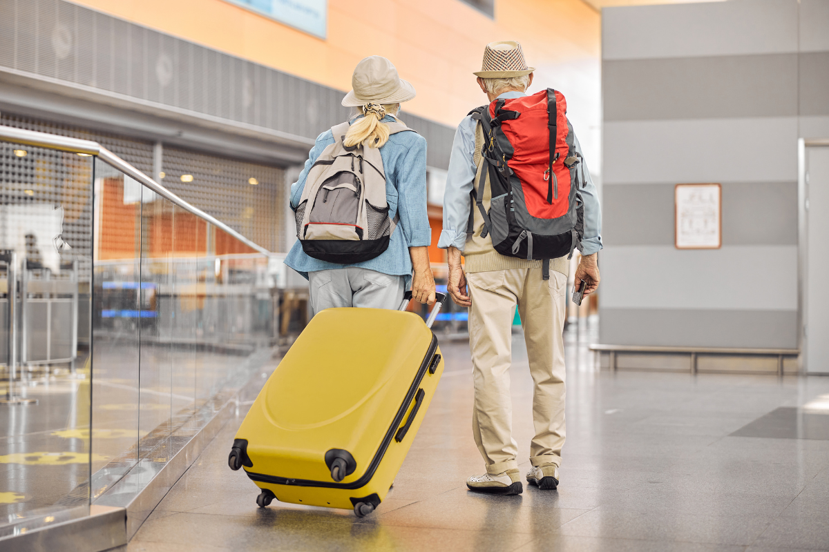 Por que o idoso deve pagar passagem de avião?