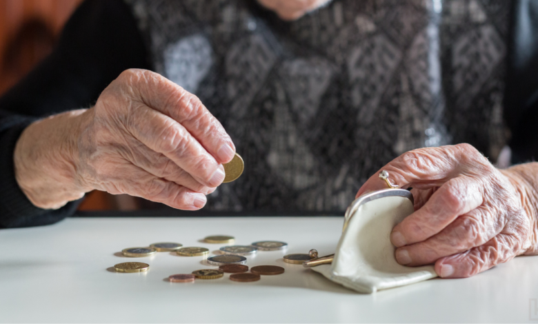 Defensoria Pública oferece ajuda aos idosos endividados: Descubra como organizar suas finanças!