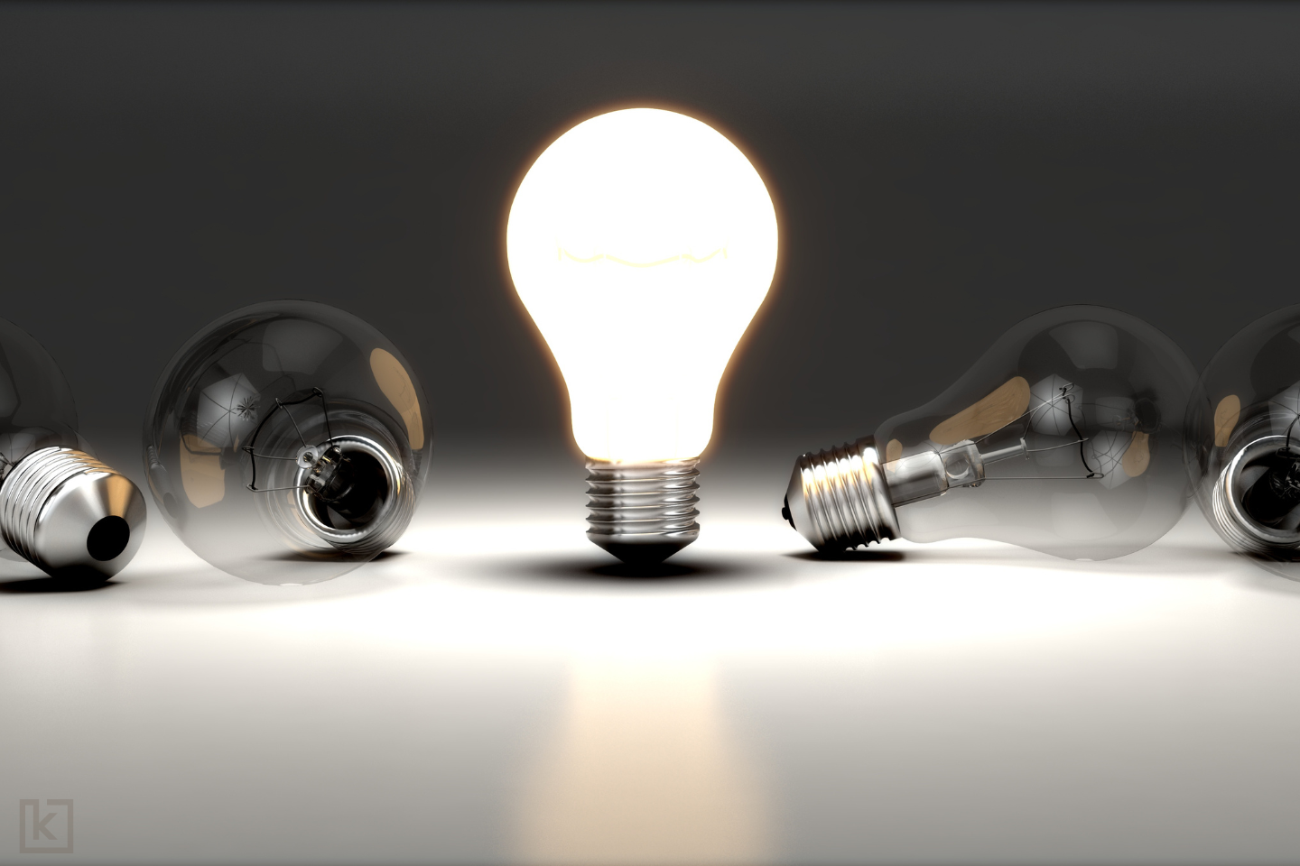 Economize na conta de luz: Governo oferece energia GRATUITA para idosos