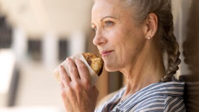 Conheça os 5 Vilões Alimentares para a Saúde dos Idosos