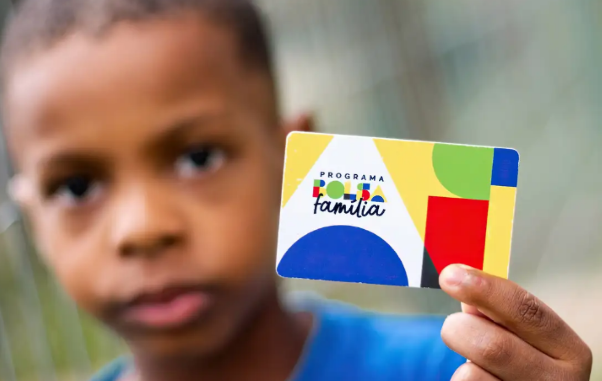 Bolsa Família: Descubra quem pode receber até TRÊS vezes mais!
