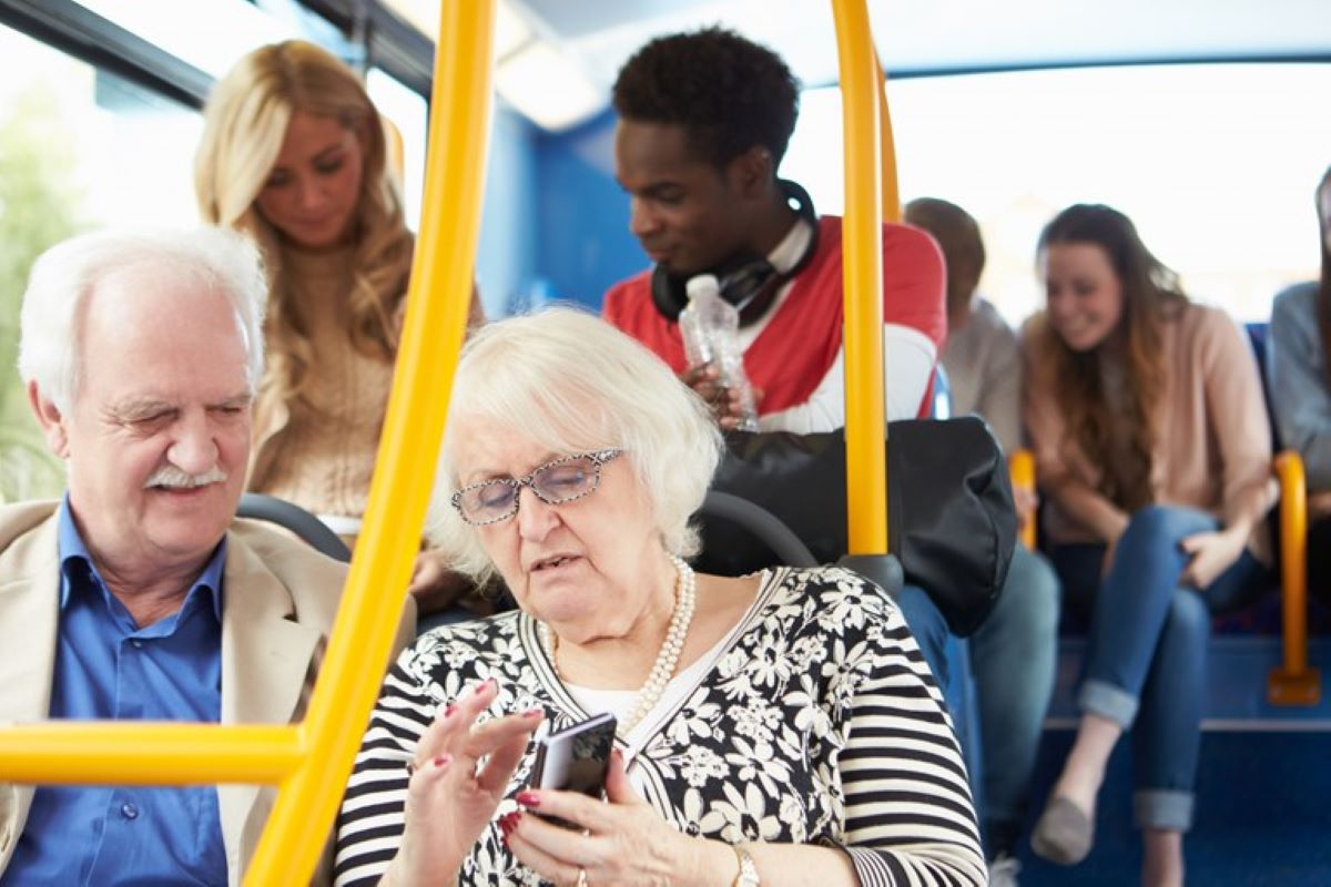 Fim do Transporte Gratuito para Idosos? Imagem: Governo Federal