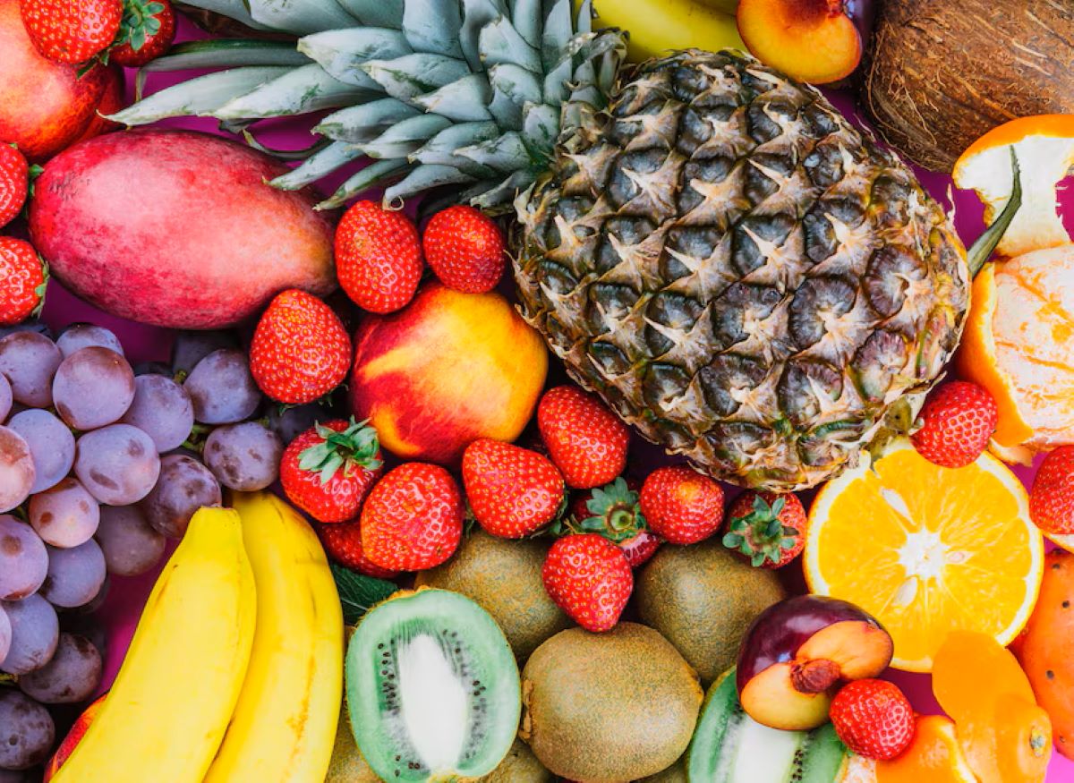 O mundo das frutas é vasto e repleto de tesouros nutricionais Imagem Freepik