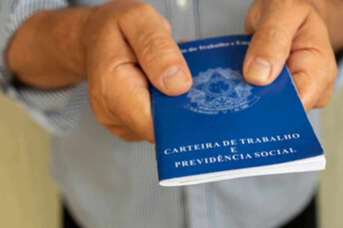 Carteira Assinada Após Aposentadoria: É Permitido? Descubra Agora!