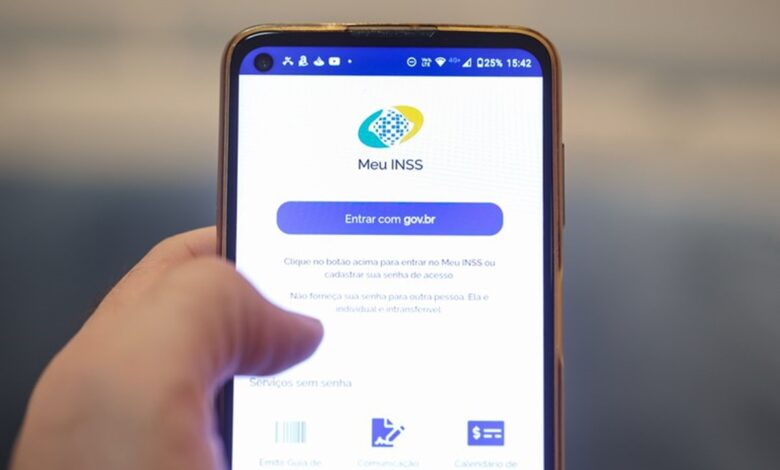 Evite dores de cabeça: Atualize o Meu INSS e receba seus benefícios sem atrasos!