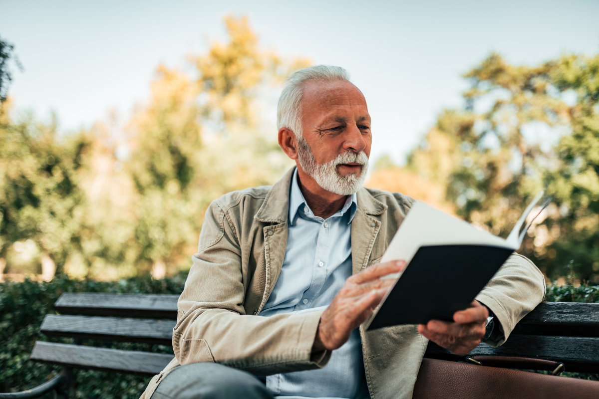 Leitura para idosos melhora a saúde mental