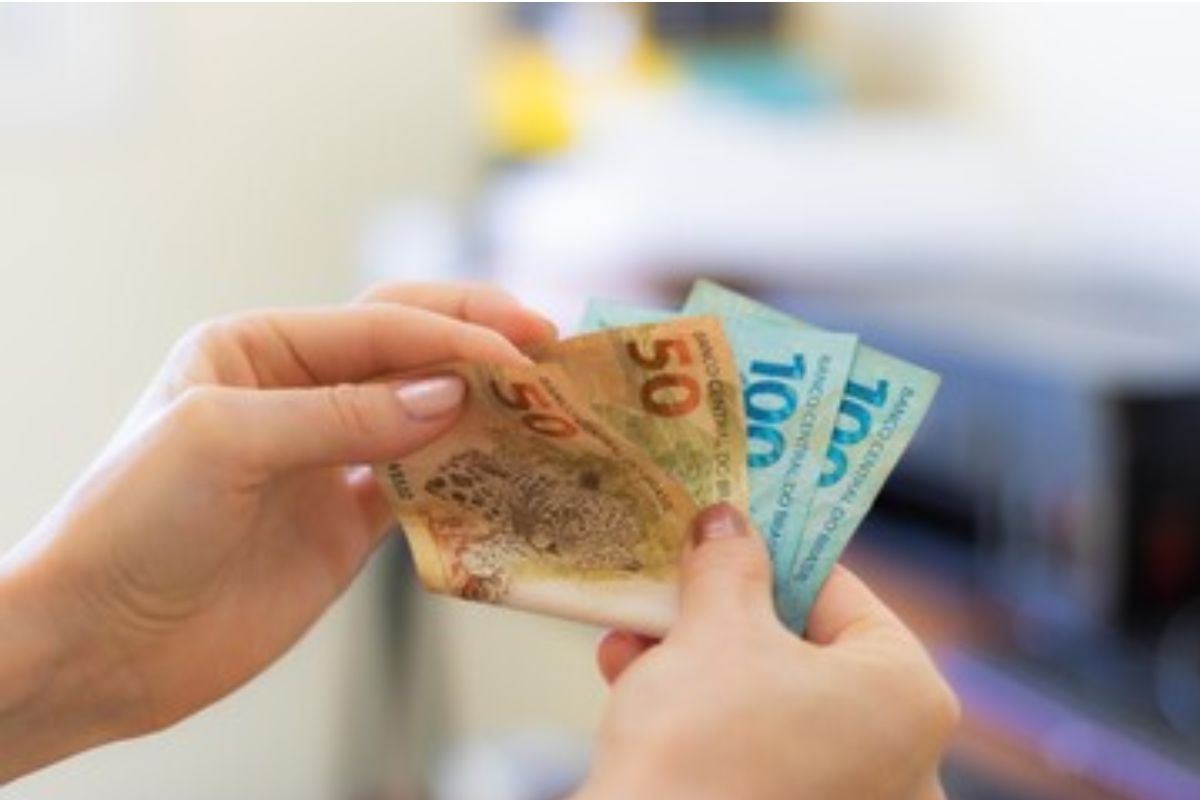 Atenção Aposentados: Os 5 Melhores Empréstimos que Você Precisa Conhecer Agora!