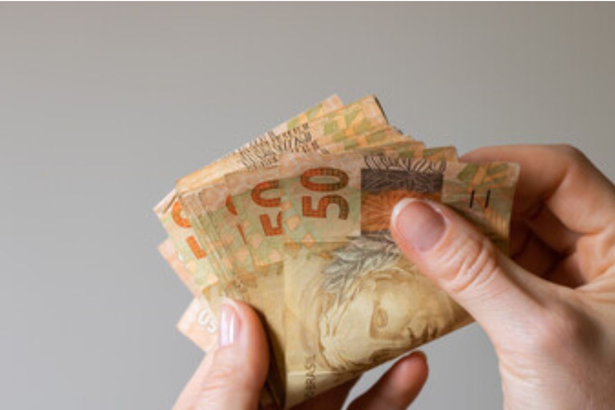 ESPECIAL! Quem Está Aprovado para Receber 1 Salário Mínimo e AUXÍLIO EXTRA do INSS em Agosto?