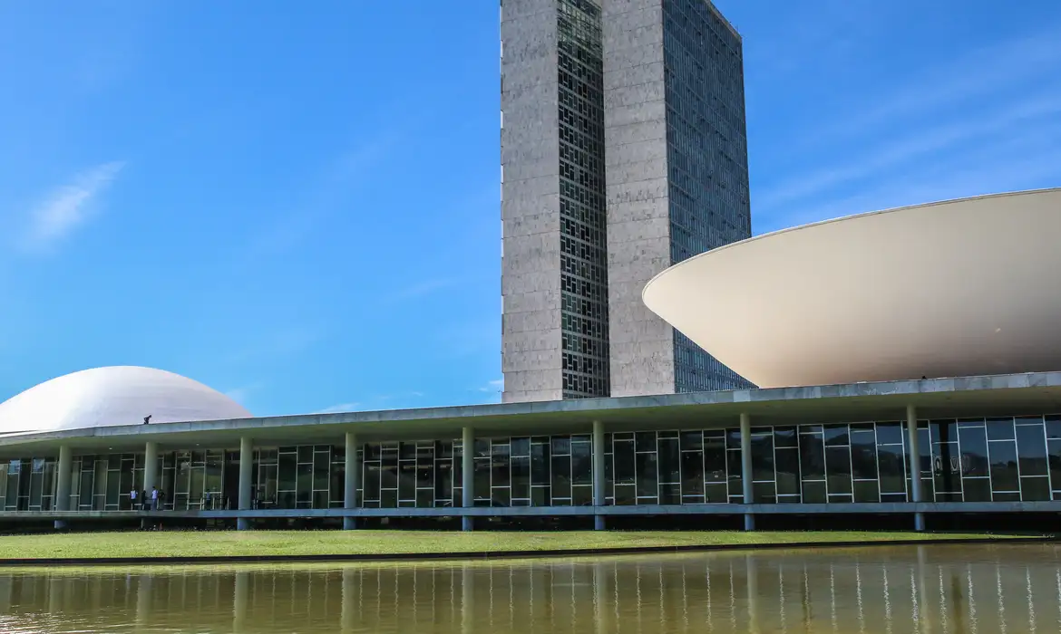 Lupi Reconhece o Papel do Congresso Nacional na Aprovação de Isenções Fiscais. Imagem: Agência Brasil.