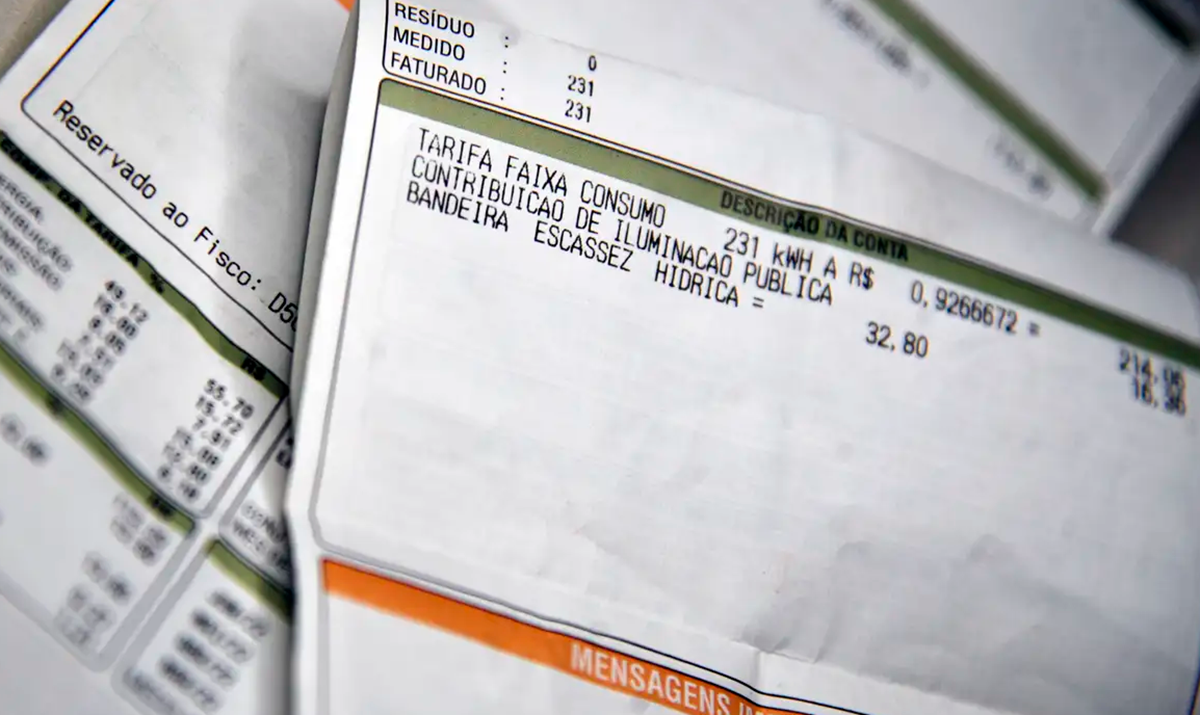 Economia garantida: idosos podem solicitar a Tarifa Social e pagar menos nas contas de energia e água!