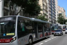 Passagens gratuitas e acessibilidade no transporte para idosos. Imagem: Agência Brasil