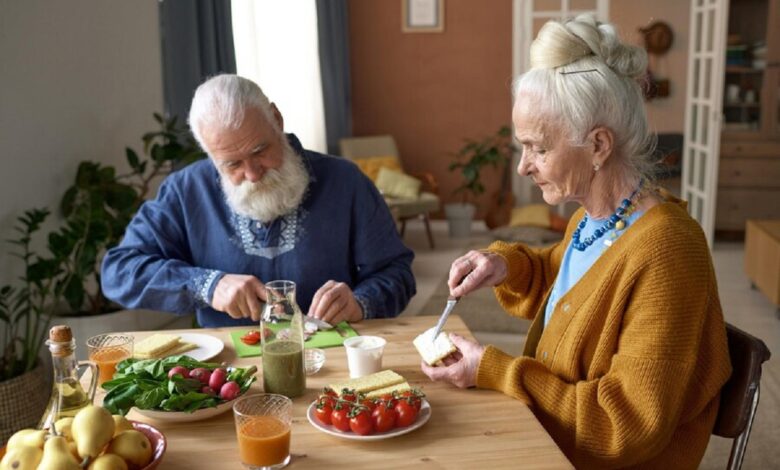 A importância de uma alimentação balanceada para a saúde na terceira idade