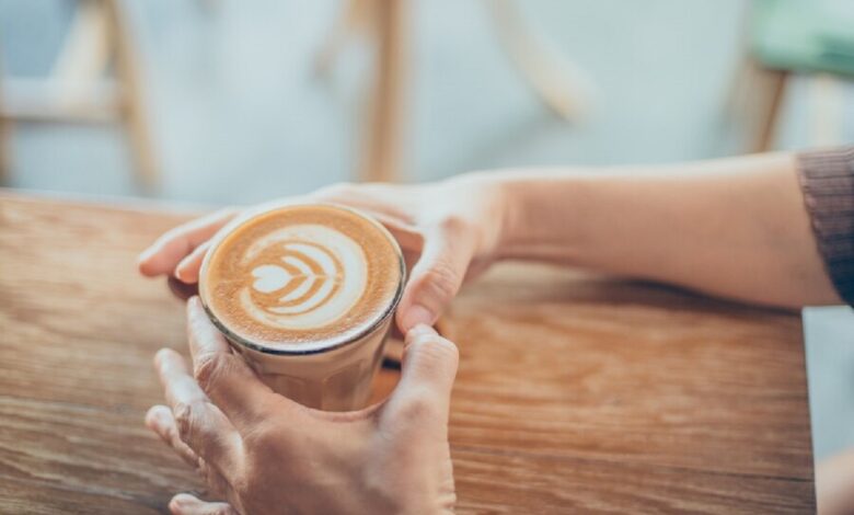 Sintomas físicos ao parar de consumir café.