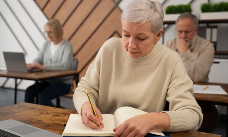 Superando Desafios Profissionais: Como os Cursos Técnicos Podem Ser a Solução para Pessoas com Mais de 40 Anos