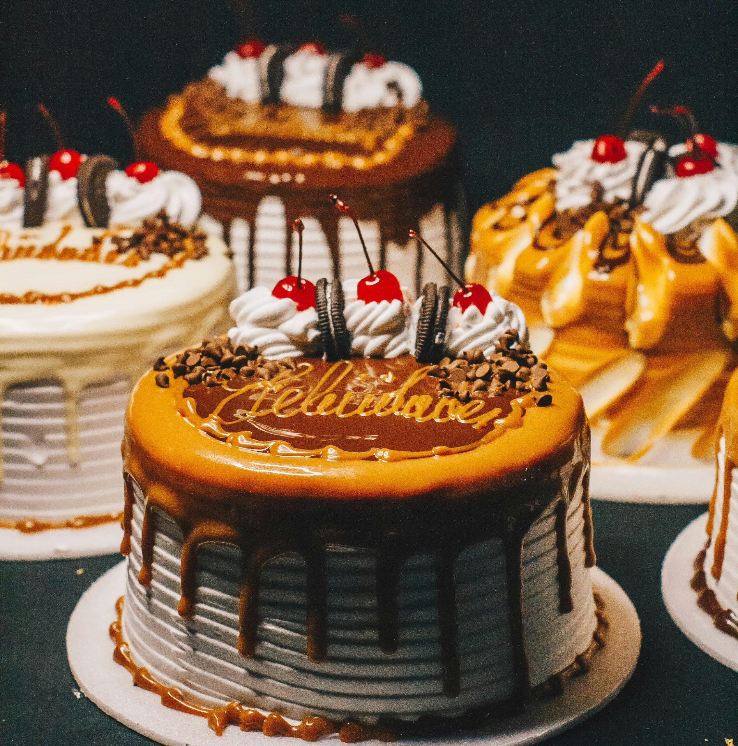 Transforme qualquer festa em um momento especial com bolos decorados. Imagem: Pexels