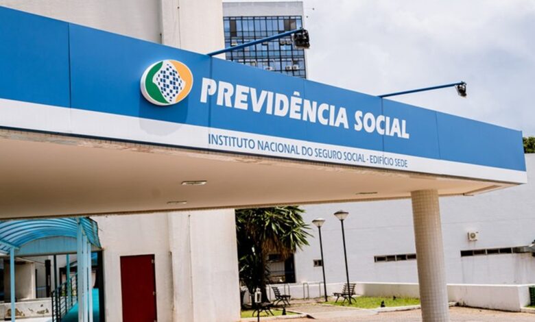 INSS faz comunicado sobre a fila indevida de benefícios