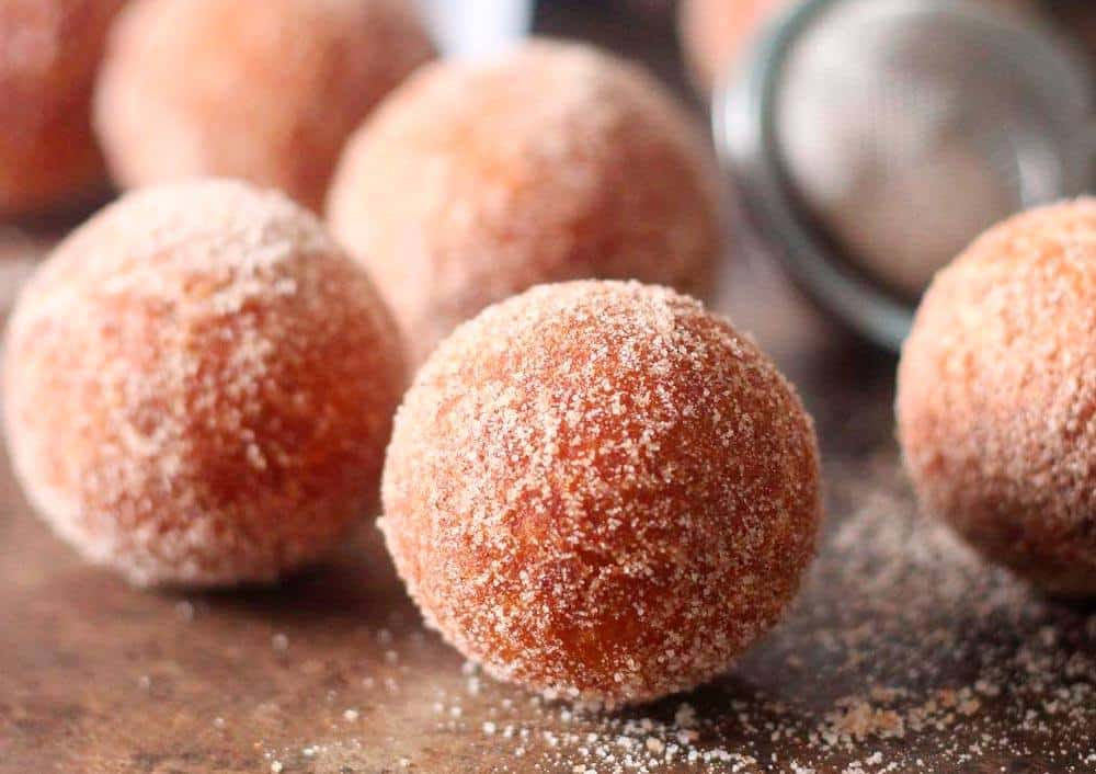 Preparo da massa da receita Bolinho de Chuva