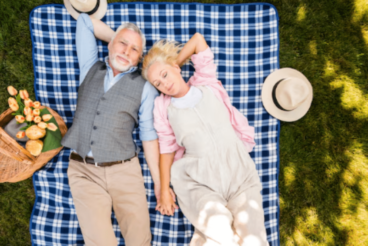 Não hesite em compartilhar um pouco de alegria e inspiração logo cedo. Imagem: Freepik.