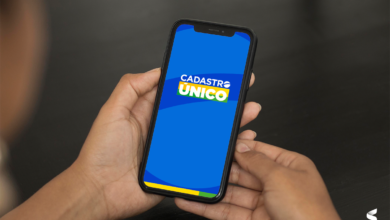 Tela de celular exibindo o logo do Cadastro Único (CadÚnico).