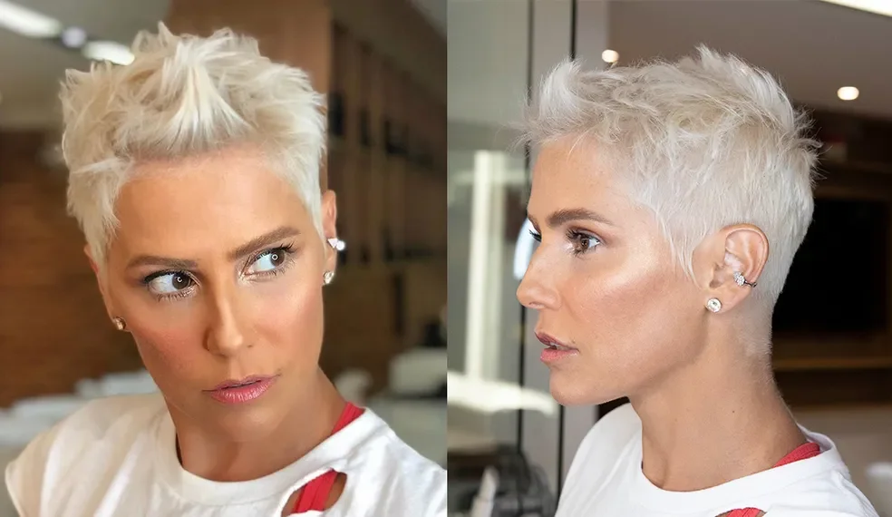 Mulher com corte de cabelo pixie moderno e loiro platinado, vista de frente e de lado.