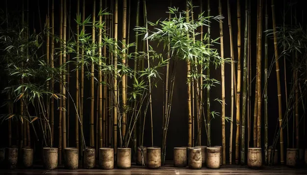 Plantas de bambu em vasos rústicos, criando um ambiente zen e sofisticado.