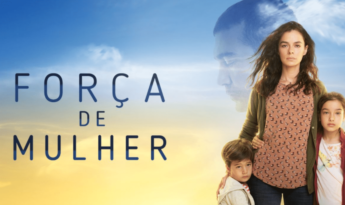 Imagem promocional da novela turca 'Força de Mulher' com personagens principais e logo do HBO Max.