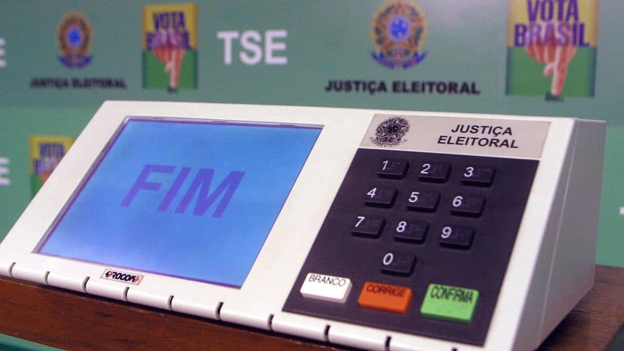 Quem recebe Bolsa Família na Dinamarca é impedido de votar? Veja o que é verdade