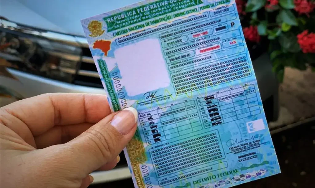  Justiça manda Detran parar de cobrar taxa de CNH destes idosos