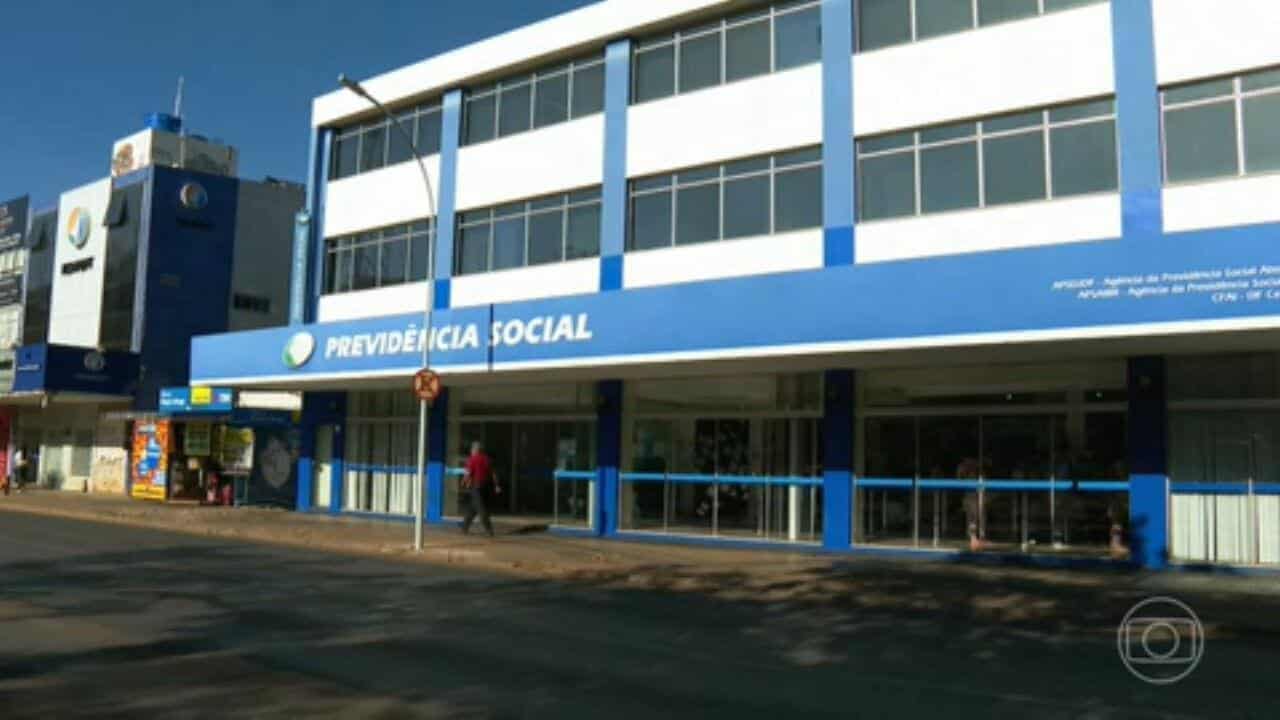 COMEÇOU: Veja quais aposentados do INSS recebem o 13º HOJE (24/04)