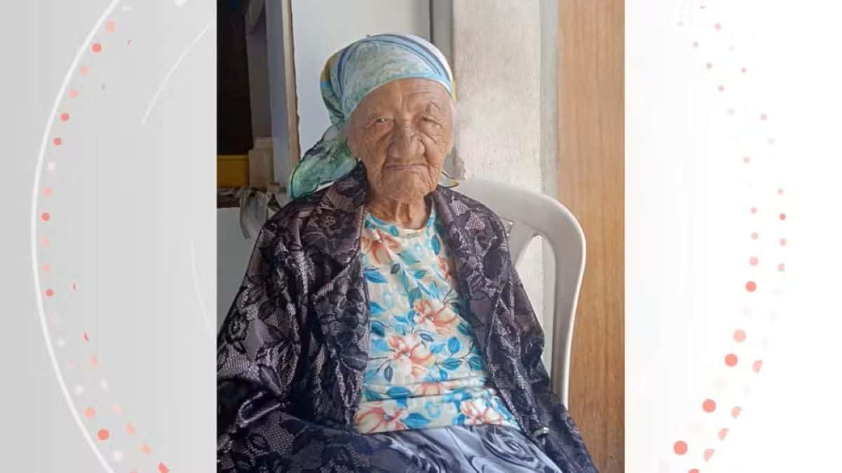 Dona Neném, baiana de 118 anos, busca ser reconhecida como a pessoa mais velha do mundo.