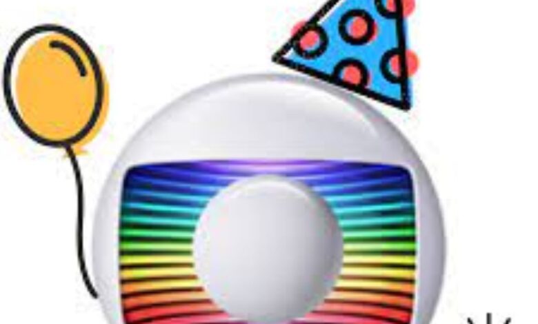 Logo da TV Globo com elementos de festa de aniversário