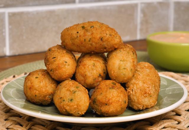 Bolinho de arroz crocante preparado na air fryer