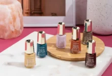 Coleção de esmaltes veganos Mavala com uma variedade de cores modernas e sofisticadas