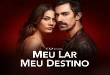 Cartaz da novela turca 'Meu Lar, Meu Destino', mostrando os protagonistas com fundo vermelho