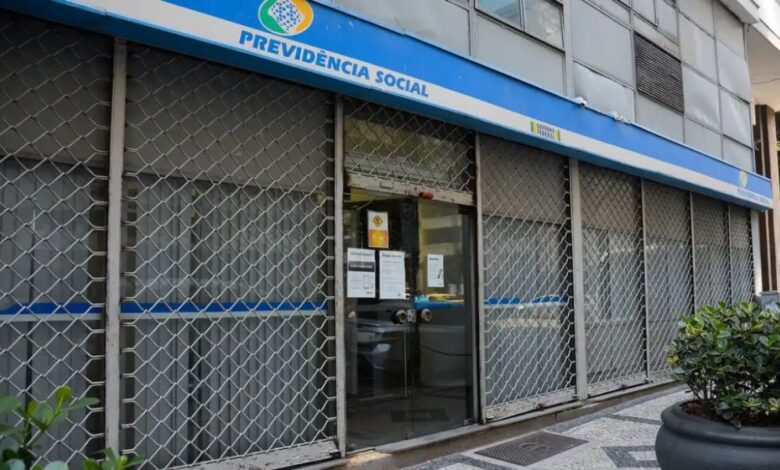 INSS quer usar agĂȘncias dos Correios para atender aposentados afetados por fraudes; entenda