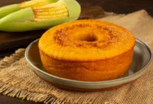 Bolo de fubá simples e delicioso, popular no TikTok