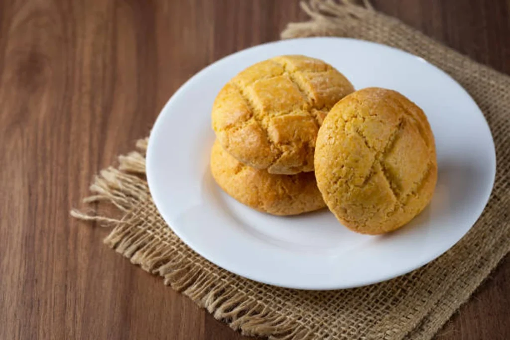 Broa de fubá simples e deliciosa, feita no liquidificador.