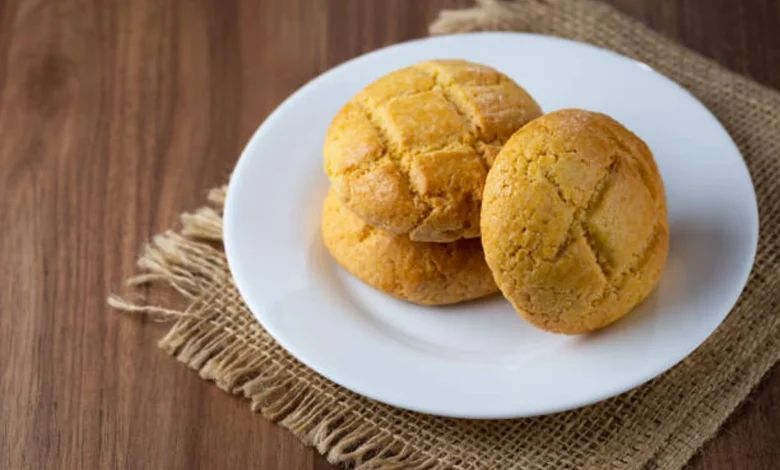 Broa de fubá simples e deliciosa, feita no liquidificador.