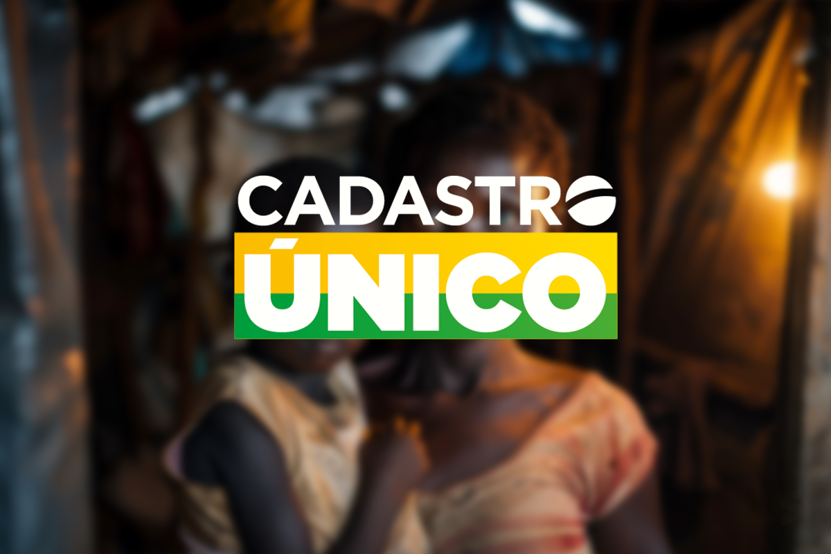 Mãe com criança em situação de vulnerabilidade e logotipo do Cadastro Único
