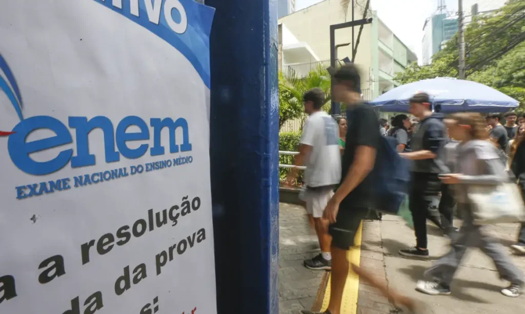 Nunca é tarde para recomeçar: os cursos que transformam a vida depois dos 60