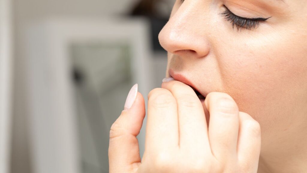 Top 5 erros que você comete e destroem suas unhas sem perceber