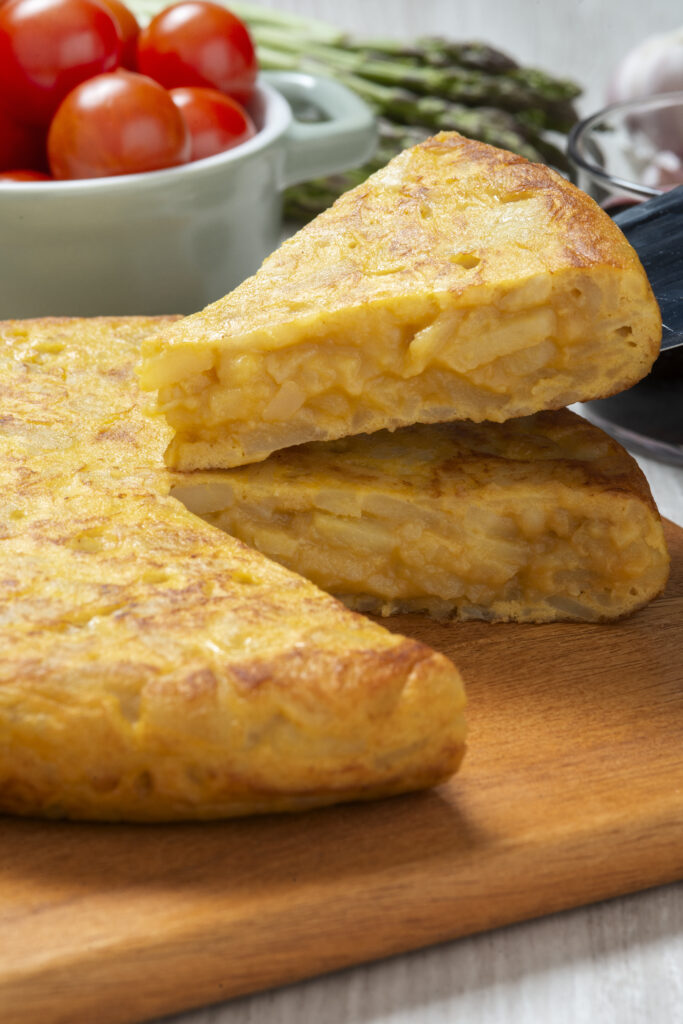 Torta de milho com requeijão, uma opção saborosa para as festas juninas.