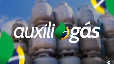 Imagem com o logo do Auxílio Gás sobre botijões de gás, representando o benefício de apoio financeiro.