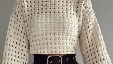 Look de trabalho com peça de crochê branco, estilo casual e elegante