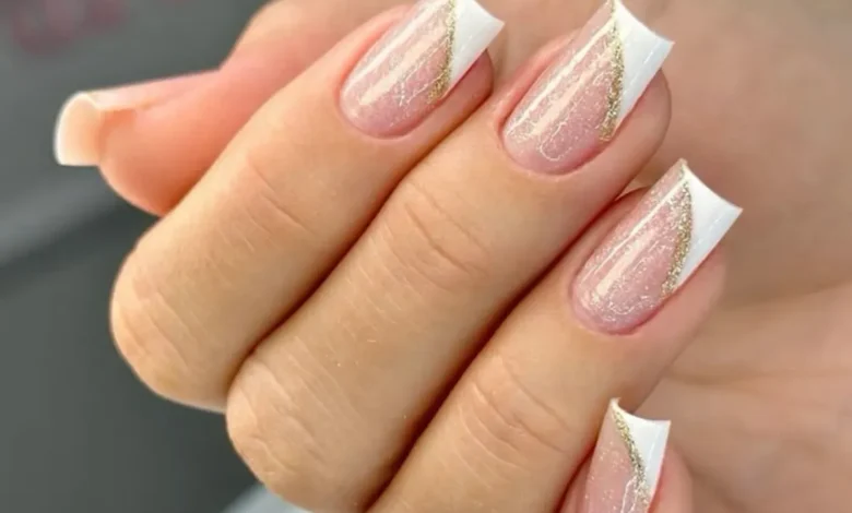 Remoção profissional de unhas de fibra de vidro com broca elétrica