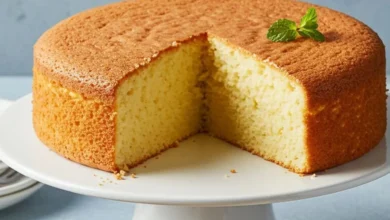 Bolo fofinho com 3 ingredientes, leve e perfeito para o café da tarde.