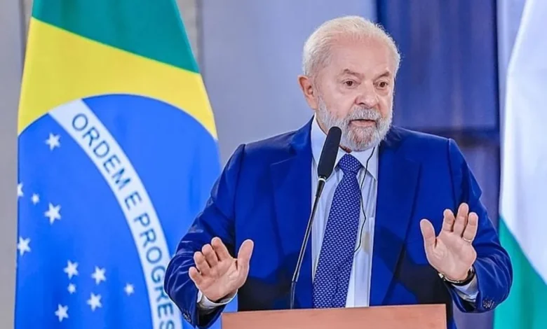 Presidente Lula discursa sobre novas regras para o crédito habitacional no Brasil.